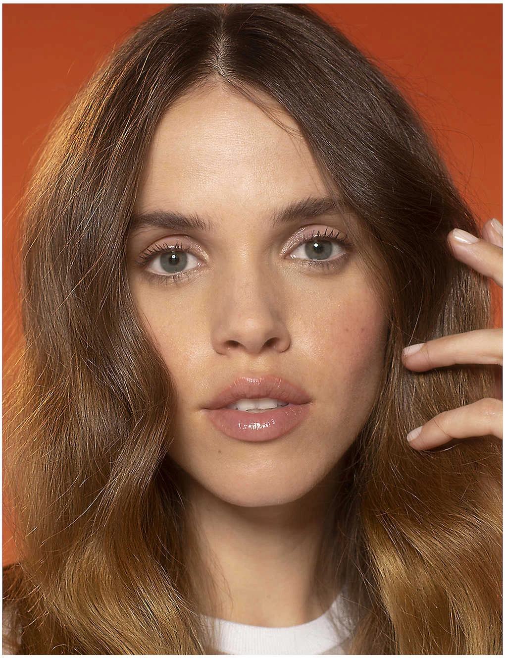 Hairdresser's Invisible Oil Shampoo 250ml - Image 2