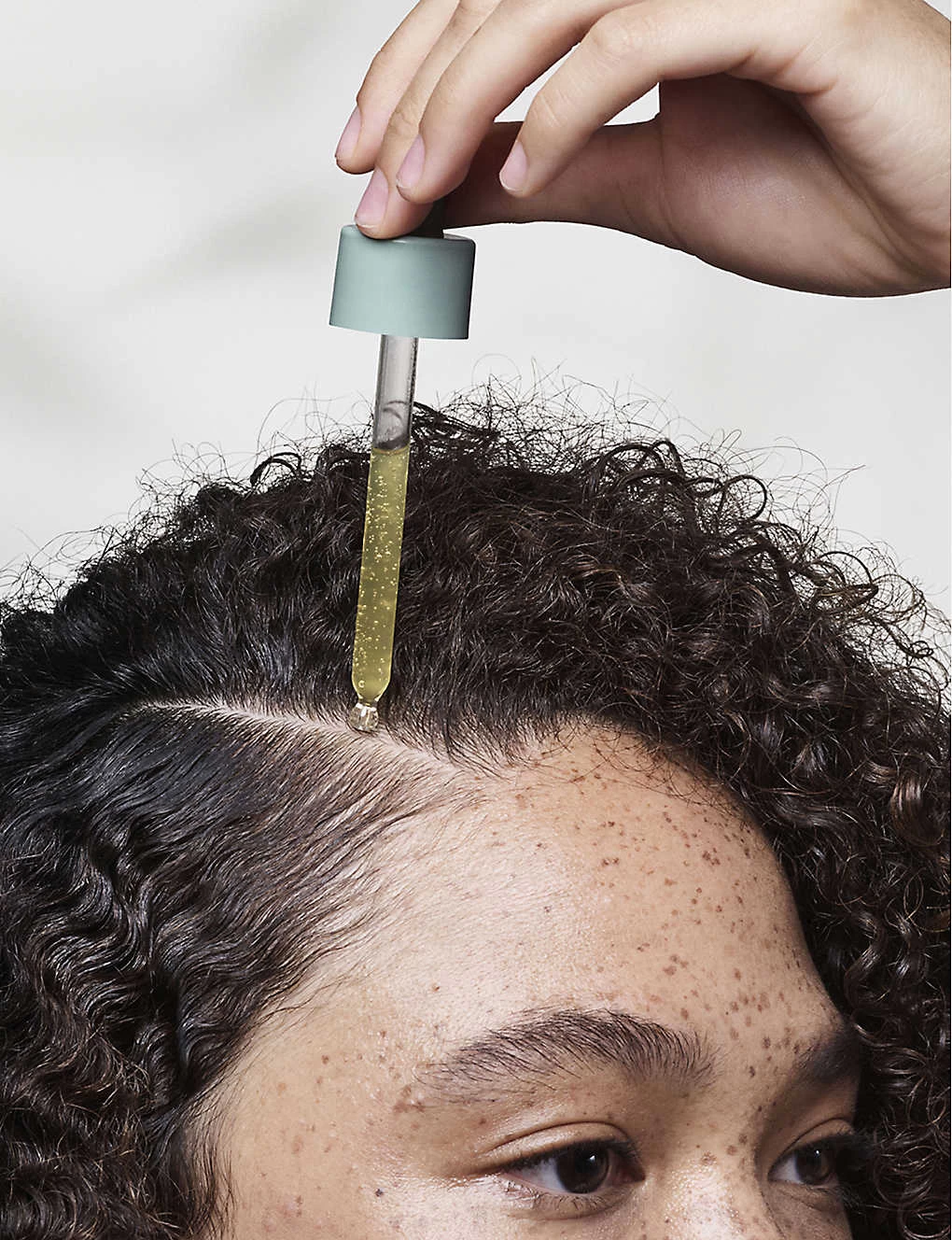 Aveda Scalp Solutions Overnight Recovery Serum 50ml - Image 3